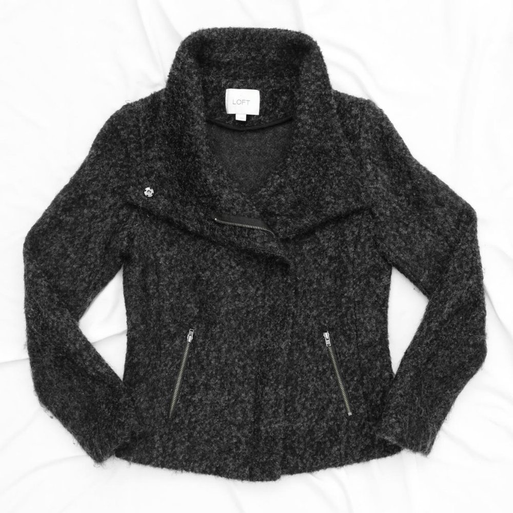 Ann Taylor Loft Dark Grey Wool Blend Asymmetrical Zip Jacket Size 6